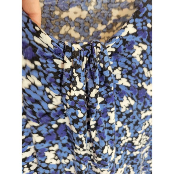 Three Seasons Maternity Top Size Small Blue White Knot at center Blouse - Picture 6 of 8